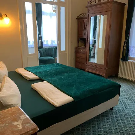 Seeufer Hotel 3*
