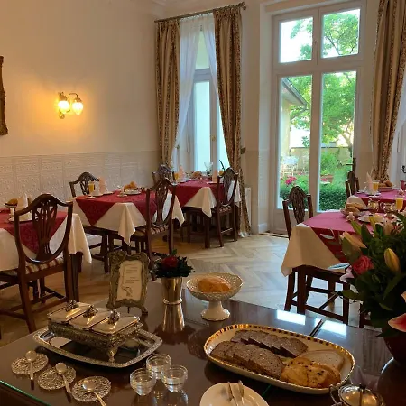 Hotel Seeufer 3*
