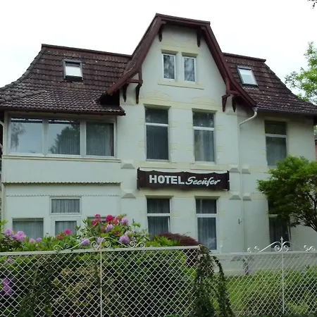 Seeufer فندق